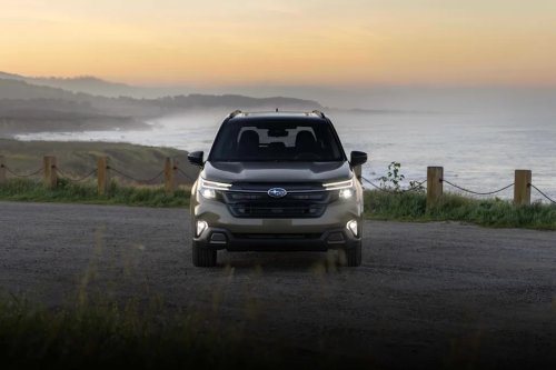SUV, AWD, This hybrid SUV gives you standard AWD and 35 mpg for under $40,000