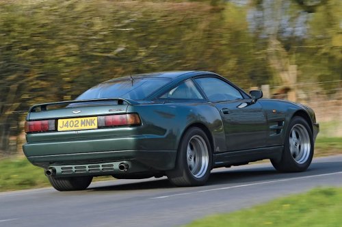 Awesome Aston Martin Virage 6.3 driven