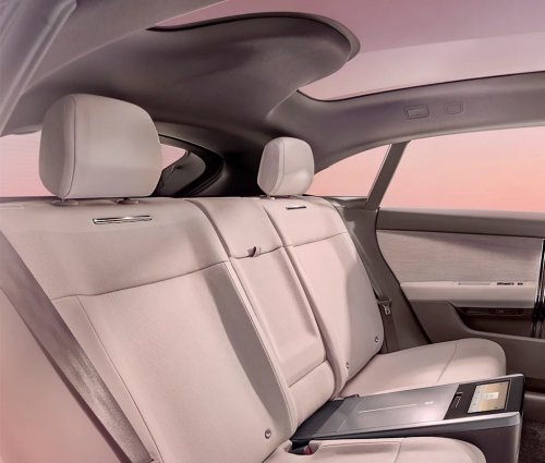 Range Rover Just Built the Grand Tourer That No Conventional GT Can Match