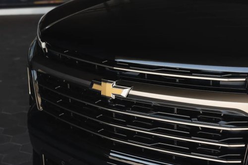 View Exterior Photos of the 2027 Chevy Traverse High Country