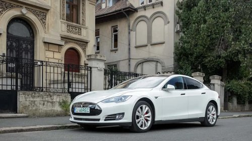 Used Tesla Model S Prices Have Fallen Dramatically. But Their Batteries Are Holding Up Great