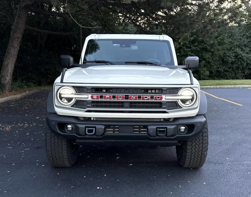 2026 Ford Bronco Outer Banks 4x4 Review. It Best Toes the Line Between Town & Country