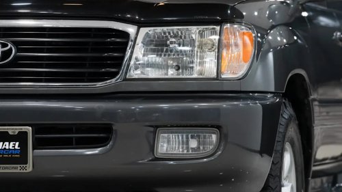 This 25-Year-Old, 100k-Mile Toyota Land Cruiser Just Sold for Nearly as Much as a New One