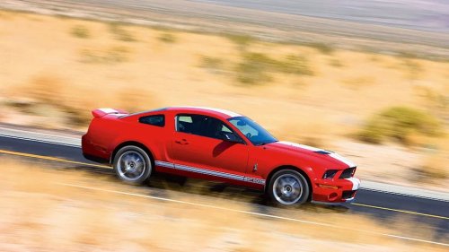Dodge Challenger SRT8 vs. Ford Shelby GT500: The 2008 Muscle Car Battle Nobody Saw Coming