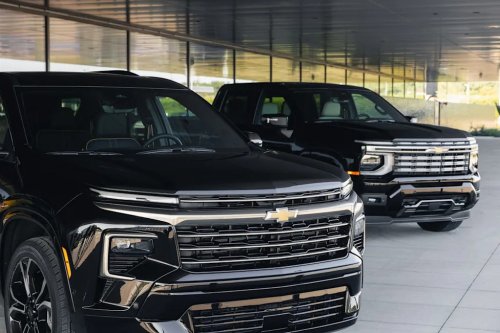 View Exterior Photos of the 2027 Chevy Traverse High Country