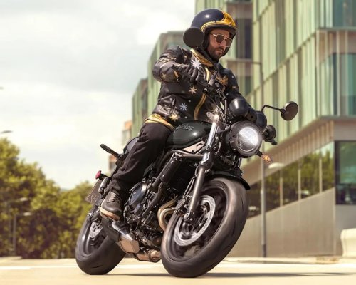 Kawasaki’s Super-Approachable Retro Sport Bike Returns in Even More Stunning Fashion