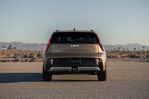 View Exterior Photos of the 2027 Kia Niro Hybrid