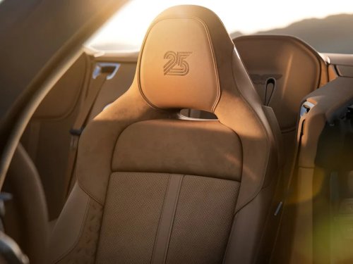 Aston Martin, Aston Martin Vanquish 25 Celebrates a Quarter-Century of a V12 Icon
