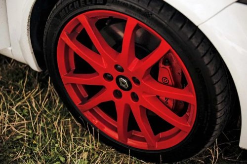 Christmas presents don't get much better than a Megane R26.R