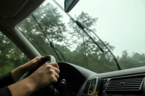 Van owner weighs $1,800 timing belt against cheap Prius, and frugal drivers pick the safer bet