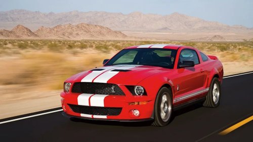 Dodge Challenger SRT8 vs. Ford Shelby GT500: The 2008 Muscle Car Battle Nobody Saw Coming