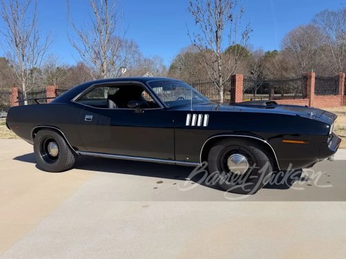This No-Reserve 1971 Plymouth 'Cuda 440 Six-Barrel Has a Military Origin Story Stretching to Spain