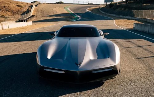Jaguar, Jaguar Designer Creates Stunning Modern Homage To C2 And C3 Corvette Stingray