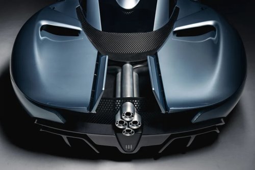 Hennessey, Hennessey’s New Blackbird Is a $2.5 Million, 800-HP V8 Hypercar With No Screens and a Six-Speed Manual