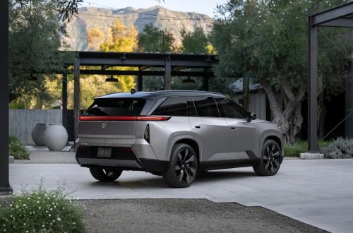 Toyota, Toyota Highlander, SUV, Toyota Turned the Popular Highlander into an Electric SUV, but Now Its Production Has Been Delayed