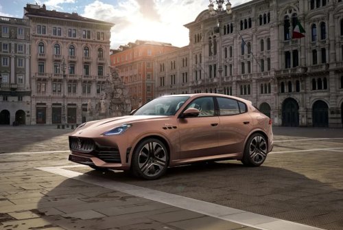 Maserati, Fiat, Maserati Just Gave the Grecale Folgore a Big Discount That's Enough to Buy a New Fiat Topolino Too