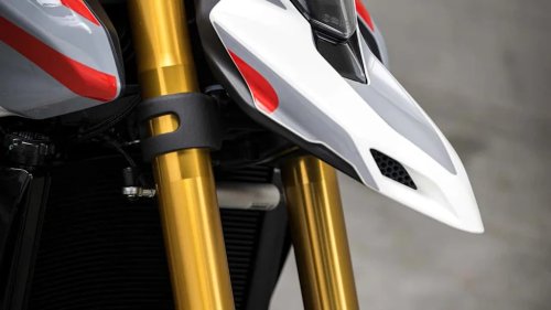 Ducati's Manic Hypermotard V2 SP Cured My Fear of Hooliganism