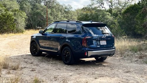 Kia, Kia Telluride, SEAT, SUV, Kia Telluride Seat Recall: 462,000 SUV Owners Told to Park Outside