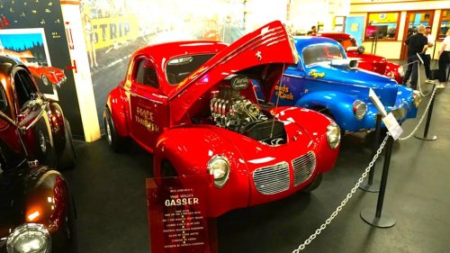 Gassers Gather at the Lions Automobilia Foundation
