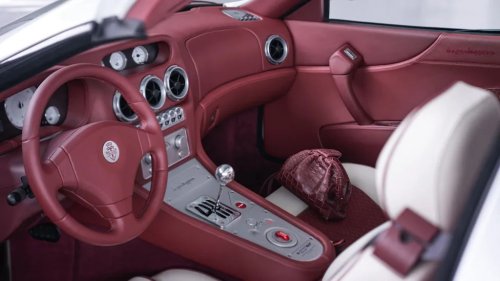View Photos of the Touring Superleggera Veloce12 Aperta