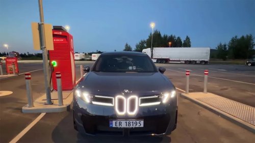 BMW, BMW iX3, A BMW iX3 Charged For Just 15 Minutes. Here's How Far It Drove On The Highway