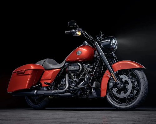 Harley-Davidson Is Reviving Its Retro-Styled Road King After Years Out of the Lineup