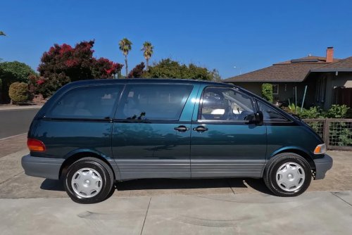 The Toyota Previa May Return to Our Shores. This is What It Could Look Like