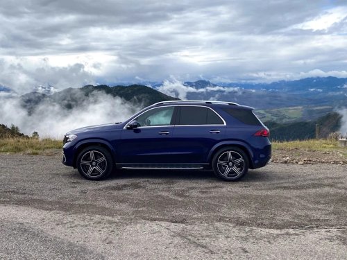 See More Photos of The 2027 Mercedes GLE 450