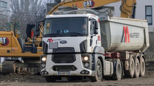 Ford, Why Ford Stopped Selling Its Semi-Trucks In The USA