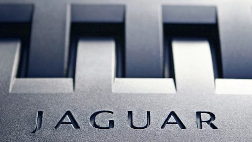 What If James Bond Had a Budget? He Might've Picked the 2007 Jaguar XK