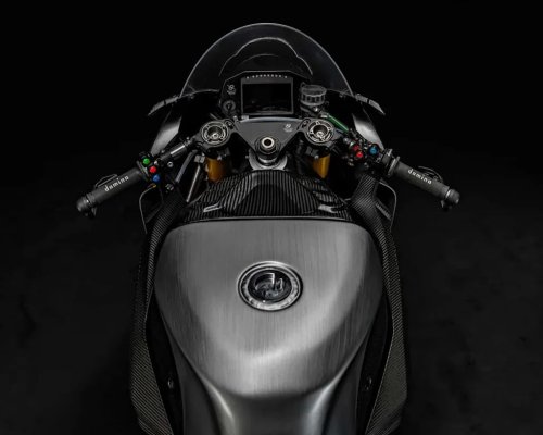BMW’s Breathtaking Next-Gen Performance Bike Surfaces True to the Vision