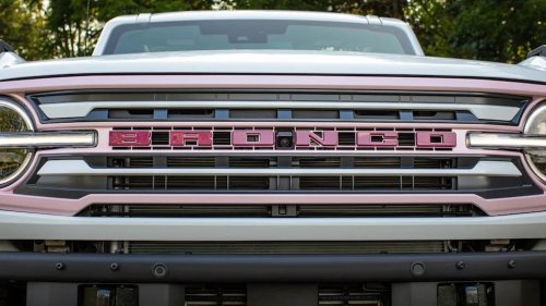 The Ford Bronco Desert Rising Looks Pretty (Awesome) in Pink