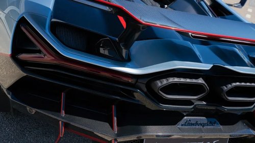 Lamborghini Says It Has No Current Plans for a Manual Transmission