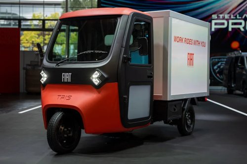 Stellantis BOW concept shows future of autonomous deliveries