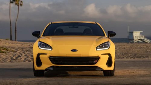 4 Sports Cars That Can Deliver 30 MPG
