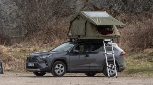 TikToker's Tailgating Trick Lets You Keep The Trunk Open Without Wasting Battery