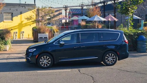 Chrysler, Chrysler Recalls America’s Only Plug-In Hybrid Minivan, Tells Owners To Park Outside