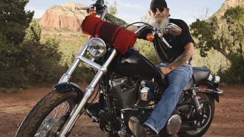 Why Do Bikers Put Blankets On Their Bikes?