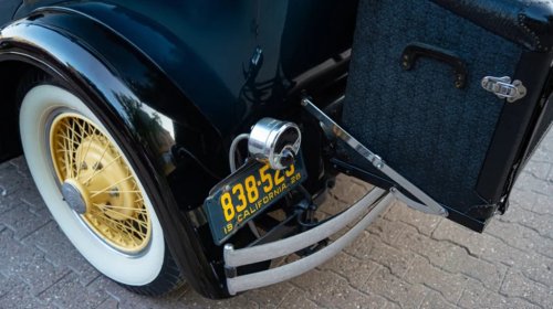 Before License Plates Were Standardized, People Had To Get Creative