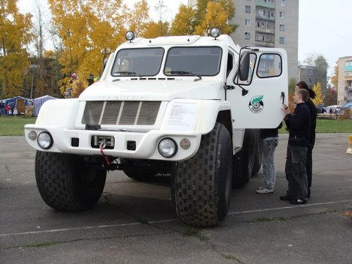 19 Extreme Off-Road Vehicles That Go Anywhere