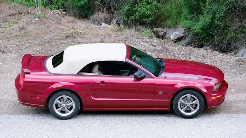 Ford, Ford Mustang, Ford Mustang GT, Ford GT, The 2005 Ford Mustang GT Convertible Was a $30K V-8 Bargain With Serious Speed