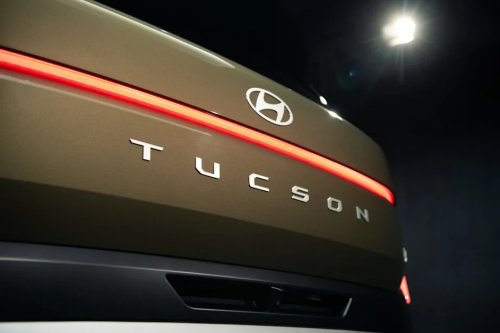 View Exterior Photos of the 2027 Hyundai Tucson Hybrid