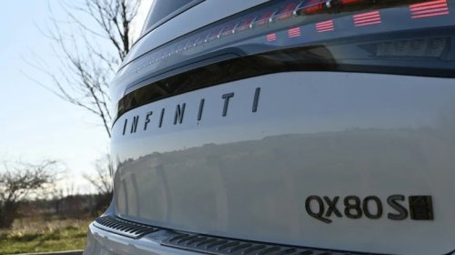 Infiniti, The 2026 Infiniti QX80 Is Big, Powerful And Tows Like A Beast, But It's Not All Good News