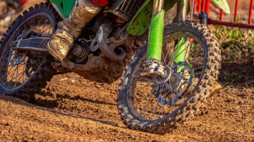 Your Motorcycle's Dirt Tires Probably Aren't Street Legal – Here's How You Can Tell