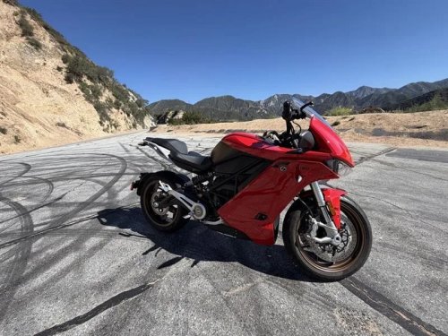 Zero SR/S Motorcycle Hums Down Electric Avenue