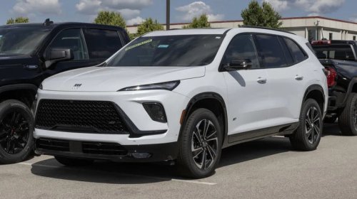 7 Of The Largest New SUVs Available With Four-Cylinder Engines