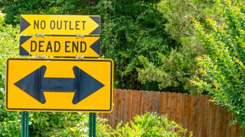 What Do 'No Outlet' Signs Mean, And Are They Different From Dead Ends?
