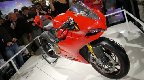 Ford, Ford Mustang, 9 Ultra Quick Motorcycles That Can Eat A Ford Mustang Dark Horse SC For Breakfast