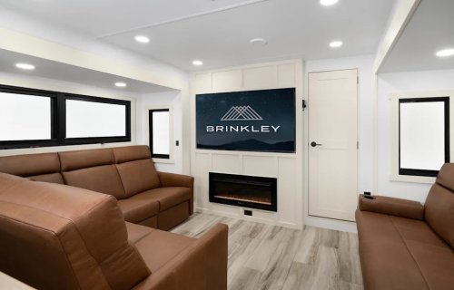 Brinkley’s New 41-Foot Fifth-Wheel Packs a Hidden Closet, 5 Slides, and a King Suite