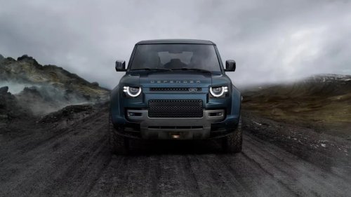 Driver's Airbag May Fail to Deploy in Over 250,000 Recalled Land Rover Vehicles